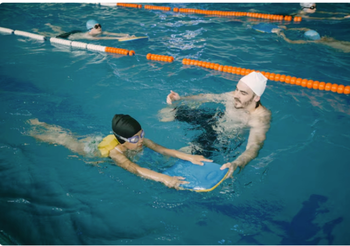Clase de Natación Clase de Natación